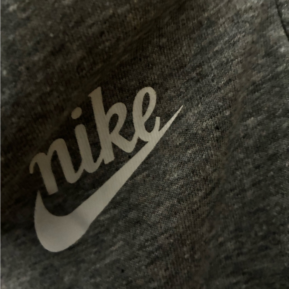 Nike Gray capris  Premium Comfort not MENS!
